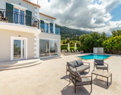Villa Daphne, Lourdas Bay View